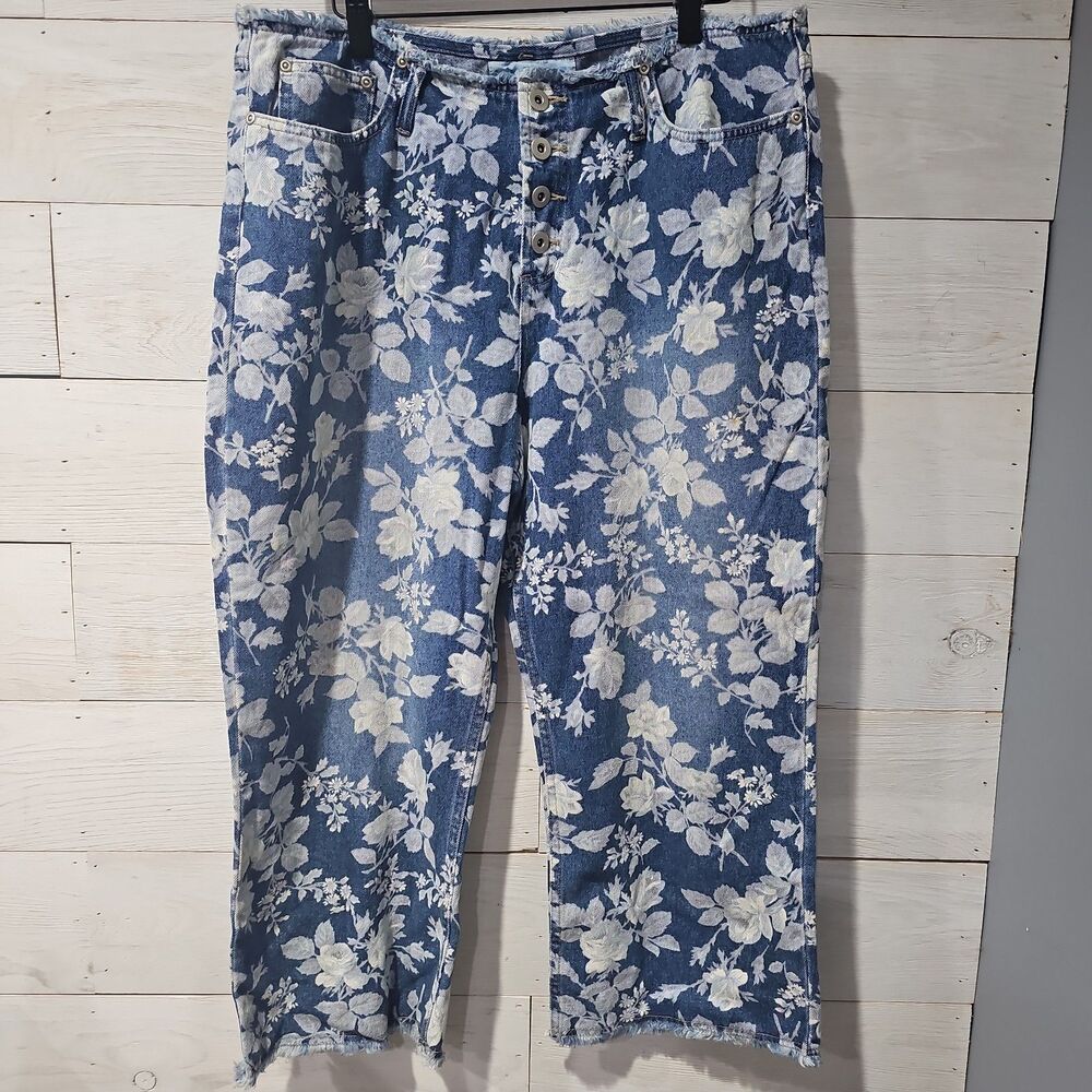 Vintage LA Blues Floral Denim Capris Womens Size 16 Button Fly 90s Crop Jeans